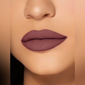 New NIB Kylie Cosmetics Matte Liquid Lipstick color clove DISCONTINUED